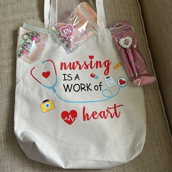 Bundle RN Nursing  Badge Reel, Canvas Tote Bag, Pen & Keychain - Picture 1 of 10